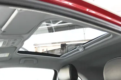 Car image 33