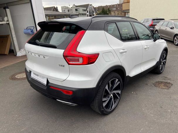 Volvo XC40 T4 140 kW image number 6