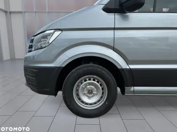 Car image 38