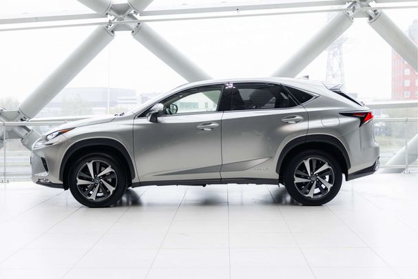 Lexus NX 300 h AWD 145 kW image number 3