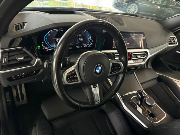 BMW 330 Touring e M Sport 215 kW image number 15