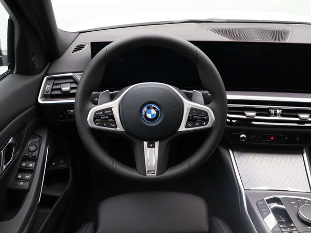 BMW 320 e 150 kW image number 27