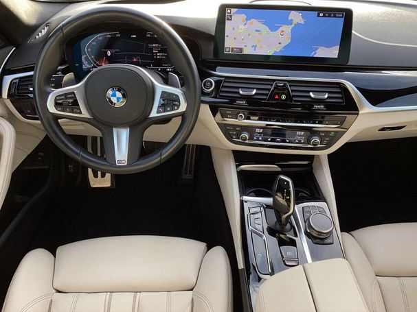 BMW 530d Touring xDrive 210 kW image number 6