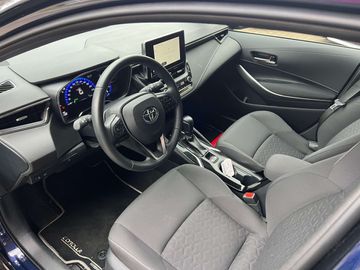 Car image 11