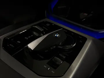Car image 39