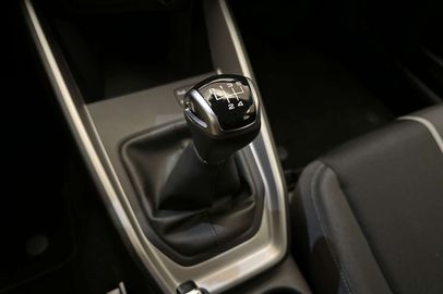 Car image 31