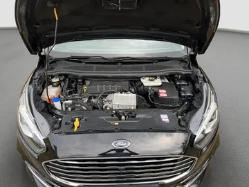Car image 26