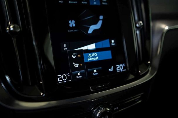 Volvo V60 B4 Momentum 145 kW image number 37