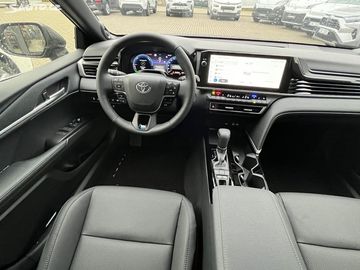 Car image 15