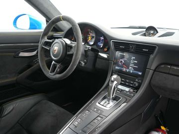 Car image 33