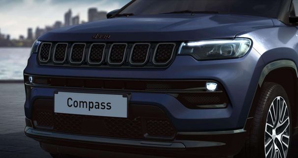 Jeep Compass 1.5 T4 Summit 96 kW image number 2