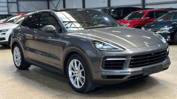 Porsche Cayenne Turbo S Coupe Tiptronic 250 kW image number 2