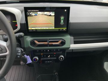 Car image 10