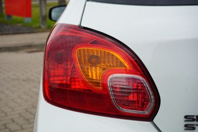 Car image 33