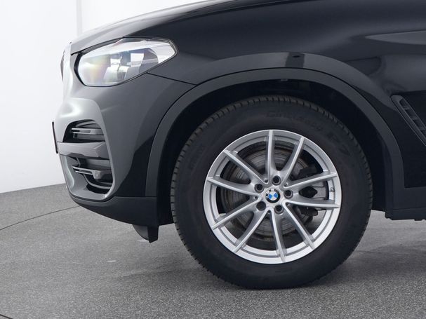 BMW X3 xDrive20d Advantage 140 kW image number 11