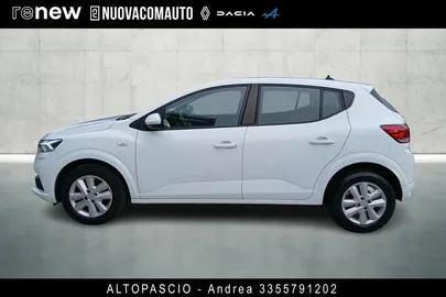 Car image 5