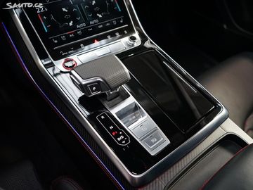 Car image 36