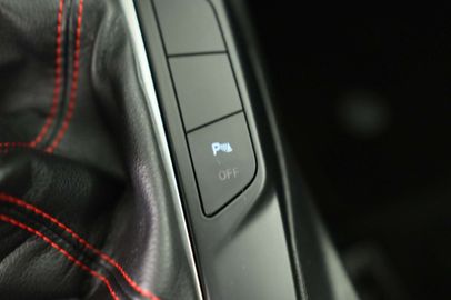 Car image 37