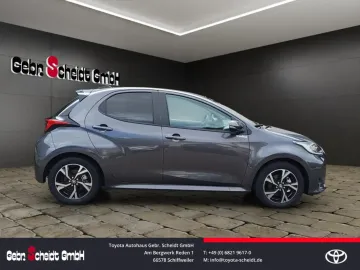 Car image 3