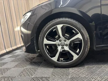 Car image 50