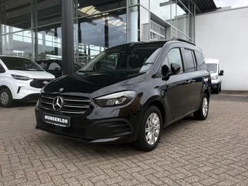 Car image 30