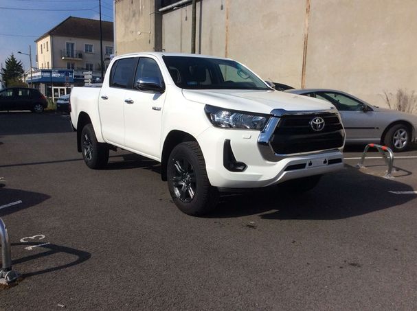 Toyota Hilux D Double Cab 2.4 4D 4WD 110 kW image number 2