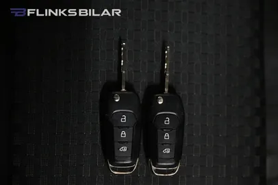 Car image 30