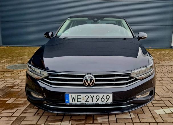 Volkswagen Passat 110 kW image number 3