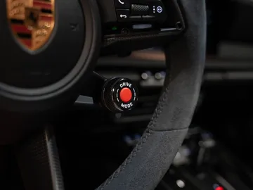 Car image 37
