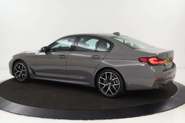 BMW 520i 135 kW image number 2