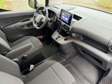 Car image 20