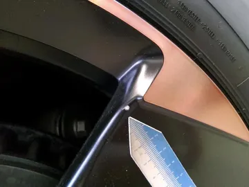 Car image 29