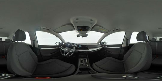 Car image 26