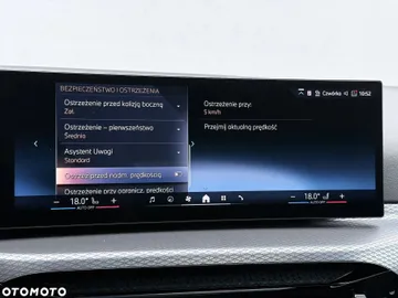 Car image 40