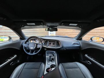 Car image 26