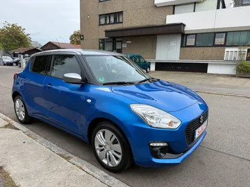 Car image 3