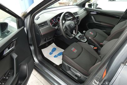 Car image 11