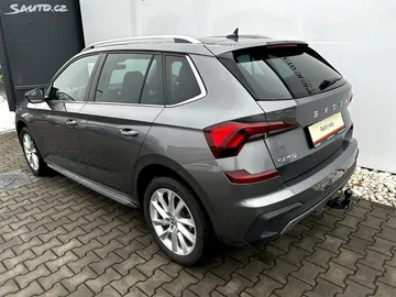 Car image 35