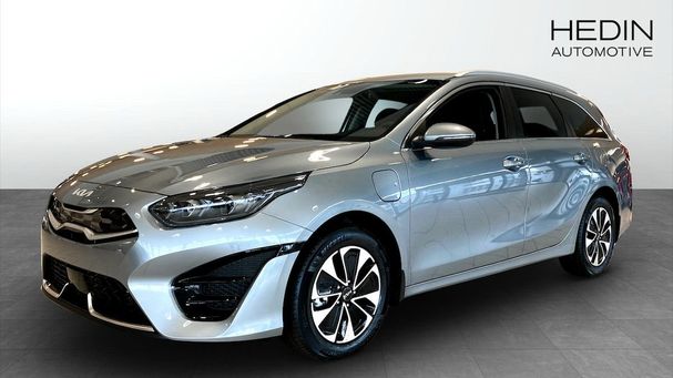 Kia Ceed Plug-in Hybrid 104 kW image number 1