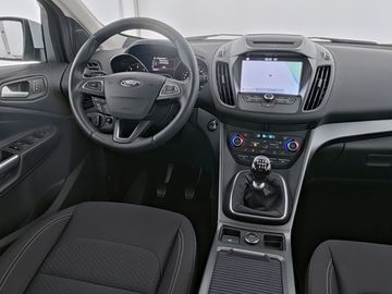 Car image 14