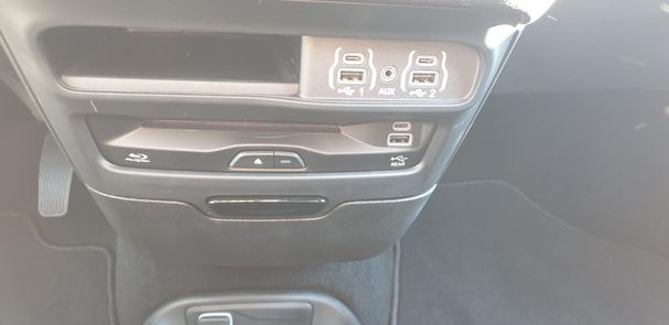 Chrysler Pacifica 214 kW image number 30