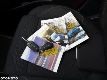 Car image 34