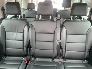 Car image 42