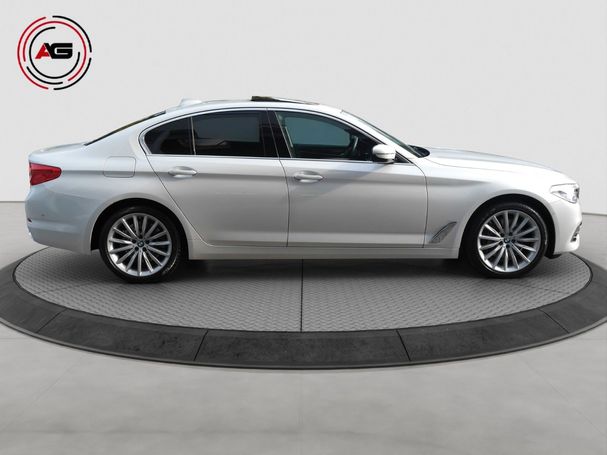 BMW 540i Luxury Line 250 kW image number 4