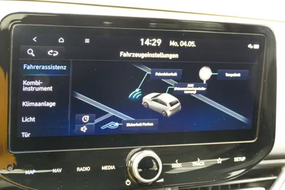Car image 22