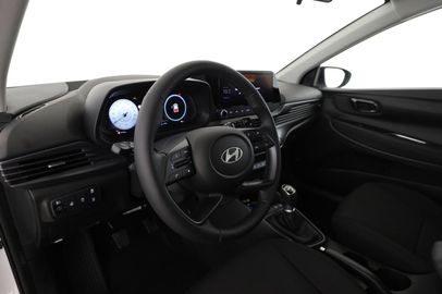 Car image 15