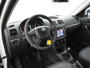 Car image 16