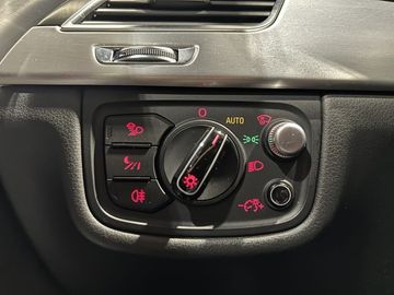 Car image 37