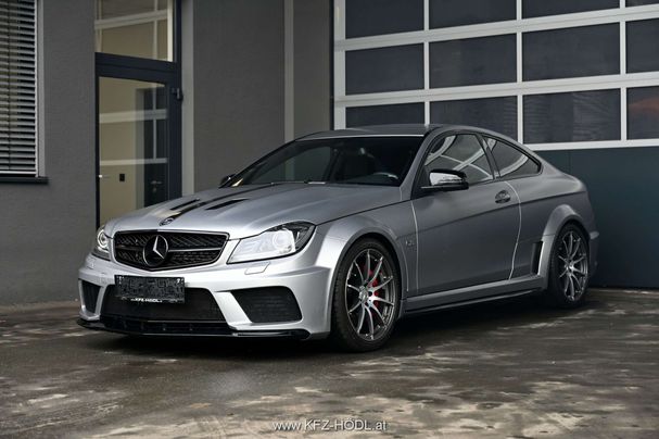 Mercedes-Benz C 63 AMG C Black Series 380 kW image number 1