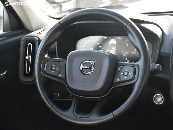 Volvo XC40 D3 AWD 110 kW image number 3